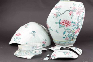  Restauration de porcelaine chinoise. Avant traitement.